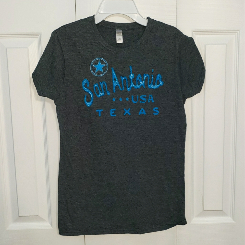 NWOT Gildan Women’s San Antonio TX T-Shirt